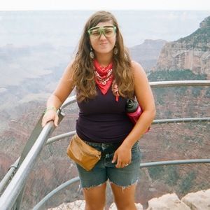 Meet your Posher, Karina